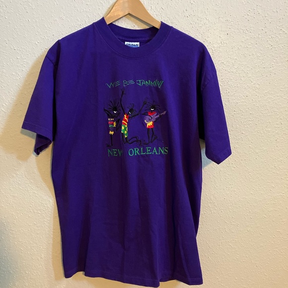 Gildan Other - “We Be JAMMIN” New Orleans Vintage Tee Shirt - Deep Purple - L